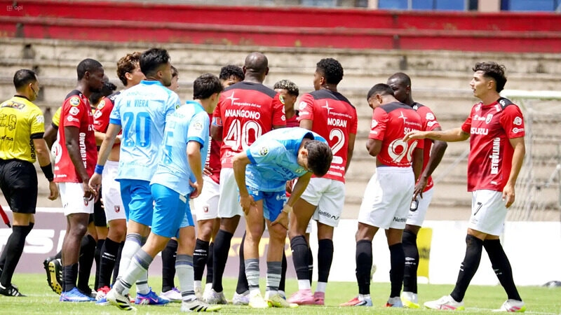 Leones vs Macara - 3 điểm chật vật