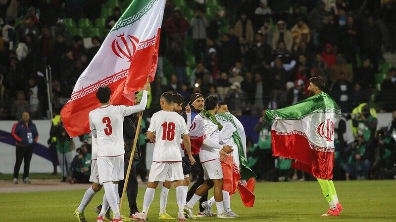 Iran vs Grenada - Bước chạy đà cuối cùng