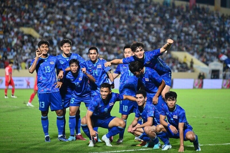 Thái Lan vs Kuwait - Voi Chiến thăng hoa