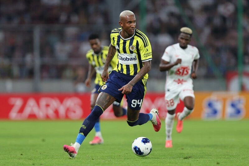 Fenerbahce vs Sturm Graz - Đẳng cấp lên tiếng
