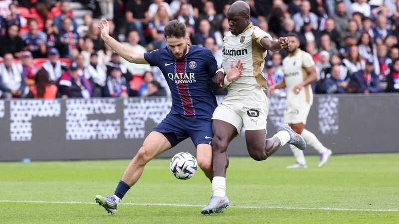 RC Lens vs PSG - Đẳng cấp vượt trội