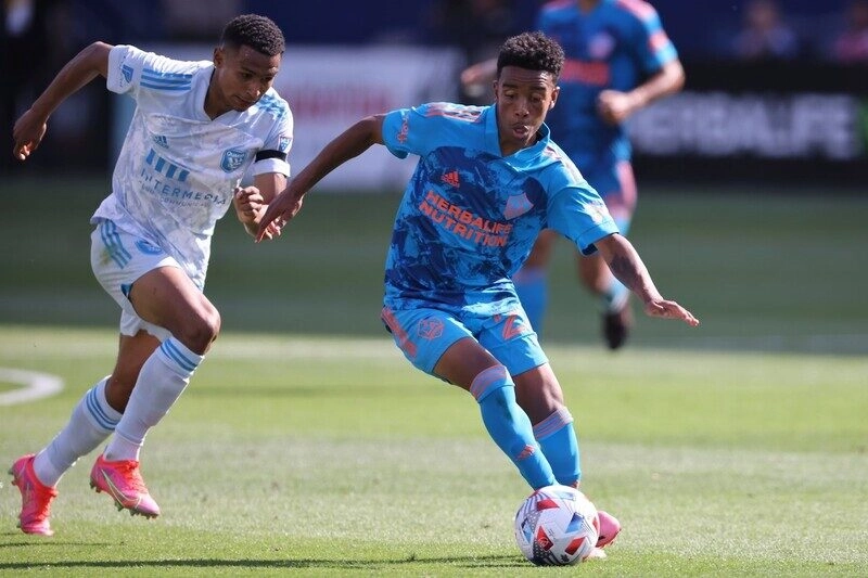 LA Galaxy vs San Jose -Bất phân thắng bại